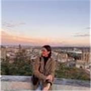 Profesora titulada en Fisioterapia con grandes conocimientos en anatomía/fisiología/biología.