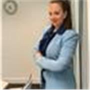 abogada ejerciente y profesora desde hace más de 8 años