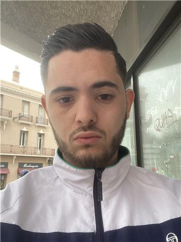 Yanis