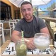 Soy un hablante nativo de inglés de Irlanda y vivo en Valencia. Tengo mucha experiencia dando clases particulares de matemáticas