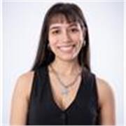 Profesora de guitarra para todas las edades. Nivel principiante