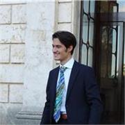 Laureato in triennale e magistrale in Lettere Moderne, Seconda Laurea Magistrale in lettere Université Sorbonne Nouvelle Parigi