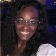 Profesora de matemáticas, apasionada y dedicada, con enfoque claro en hacer que el aprendizaje sea accesible y divertido.