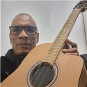 Professeur de musique guitare très musique latine, latin jazz