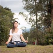 Profesora de yoga y meditación