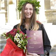 Laureata in Storia impartisce ripetizioni per tutti i livelli