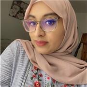 Biology tutor teaches students of Al age