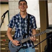 Cours de guitare électrique/acoustique à Metz – chez moi ou chez vous (crédit d’impôt à domicile) ou à distance