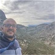 Ingeniero superior con conicimientos de las aplicaciones de las matematicas