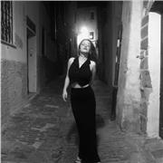 Inglese adatto anche alle scuole superiori, soprattutto pratica orale: conversazioni, traduzioni, ecc