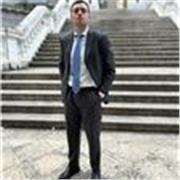 Studente di Giurisprudenza offre ripetizioni di italiano, storia, geografia e materie classiche per medie e superiori