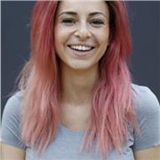 Ausgebildete Schauspielerin bietet Schauspielunterricht für jedes Level - Quereinsteiger willkommen