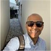 I’m a patient and flexible Portuguese tutor, tailoring lessons to each student’s needs. 