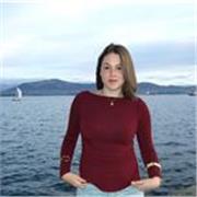 Profesora y estudiante imparte clases particulares de matemáticas
