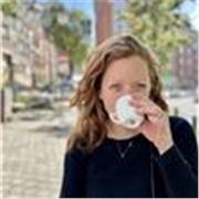 Professeur de français diplômée, maîtrisez le français à distance, à votre rythme.