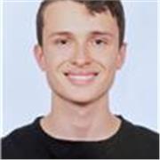 Estudiante de medicina responsable con grado profesional de piano y experiencia previa en la enseñanza del instrumento. 