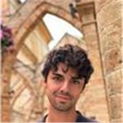 Pianista diplomato al conservatorio impartisce lezioni di pianoforte, musica da camera per allievi di tutte le età e livelli