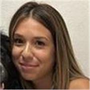 Insegnante per aiuto compiti, studentessa di scienze della comunicazione