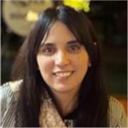 Maestra de enseñanza de español para adultos