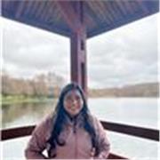 Profesora de Educación Básica con Mención en Leguaje, Comunicación y Ciencias Sociales