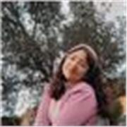 Profesora de español con énfasis en clases personalizadas y apoyo en el aprendizaje de la lectura, la escritura y análisis