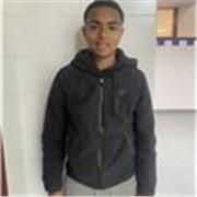 Soy jugador de fútbol con experiencia y apto para niños pequeños.