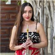 Profesora titulada en Lenguaje Musical | Piano |Flauta Travesera |Canto