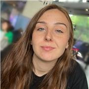 I am a native English speaker. I can help students to improve in all areas such as grammar and vocabulary