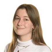 Estudiante de Ingeniería Industrial en la UPV, profesora de Matemáticas, Física, Dibujo Técnico y Química.