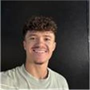 Profesor ya con experiencia en academia de inglés Kids&us. Pronunciación nativa después de haber vivido en Londres por 5 años. 