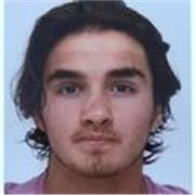 Étudiant ingénieur donnant des cours à des collégiens et lycéens.