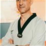 Prof passionné et diplômé donne cours de Taekwondo tout niveaux/âges dans le 75/92/78/95 ou chez moi (sous-sol tatami sur 28m2)