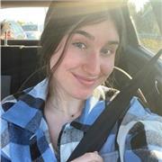 Estudiante en la Universidad de Alicante dispuesta y con muchas ganas de poder formar a personas extranjeras enseñándoles español