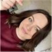 muttersprachliche Englisch-Tutorin, die Kinder aller Altersgruppen unterrichtet