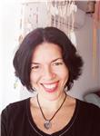 Profesora de yoga imparte clases online para todas las edades