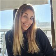 Filóloga francesa + inglés. Correctora del Instituto Cervantes. Profesora de secundaria y bachillerato