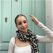 Profesora sin titulacion, pero con nivel alto de ingles. Puedo dar clases a niños de primaria