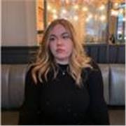 Fine Art student, passionate about helping GCSE/ A-Level students grow creatively to reach the highest artistic potential.