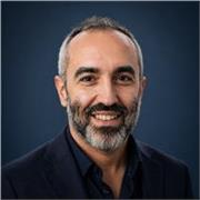 Profesional de marketing con más de 20 años de experiencia en marketing digital, publicidad y comunicación.