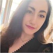 Appassionata di lingue con ottime doti comunicative propone supporto allo studio in inglese per studenti con lezioni online.