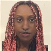 Insegnante di inglese con esperienza in zone anglofone e certificazioni multiple.