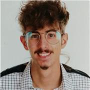 Offro lezioni private a ragazzi delle superiori. Cerco di adattare l'esposizione alla personalità di chi ho davanti