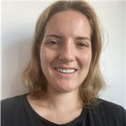 Profesora titulada como Maestra especialista en Pedagogía Terapéutica con experiencia ofrece clases de refuerzo educativo.