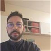 Docente di chimica con abilitazione nella materia ( A034 ) impartisce lezioni a studenti di licei e istituti tecnici/professionali