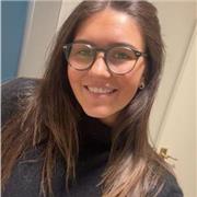 I offer online sessions focused on life coaching, where we explore your goals, career ambitions, and personal development. These c