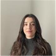 Profesora de marketing y estrategia digital con más de 6 años de experiencia en grandes marcas y startups.