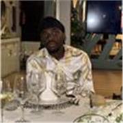 Enseignement des sciences en télétravail à des jeunes de Nanterre