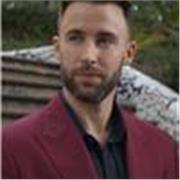 Ingeniero técnico en informática de sistemas para clases de programación y algoritmia en: Java, Php, Python, Kotlin y Scala.