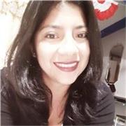 Profesora de Matematica imparte clases a niños de todas las edades