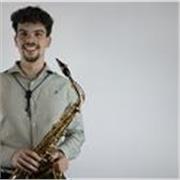 Profesor de música. Clases presenciales u online de instrumento (saxofón, piano) y lenguaje musical. Adaptado a todos los niveles